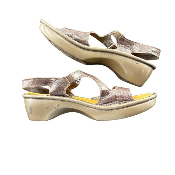 Naot Womens L9 Brown Leather Sandals Size 40 Made In Israel - Picture 1 of 7